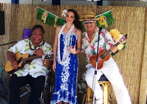 Private Home - Entertaining at s Backyard Luau Private Home - Entertaining at s Backyard Luau
