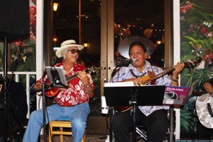 Dukes Restaurant with Titus Napolean, Huntington Beach, CA Dukes Restaurant with Titus Napolean, Huntington Beach, CA